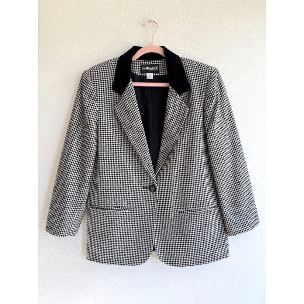 Vintage Sag Harbor Velvet Collar Black & White Houndstooth Blazer size 8 Petite